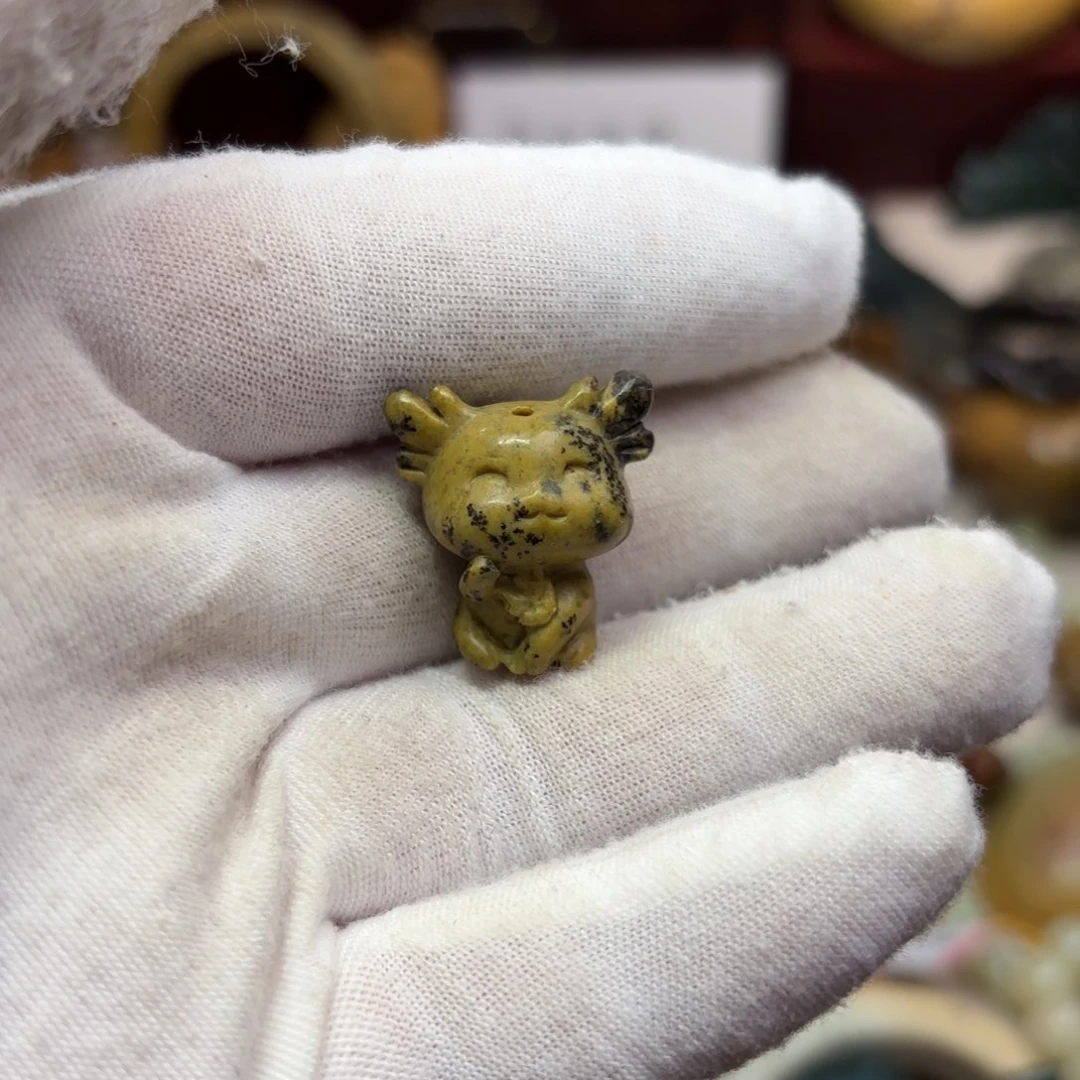 岫岩河磨玉（透闪石质玉）颈饰未镶嵌