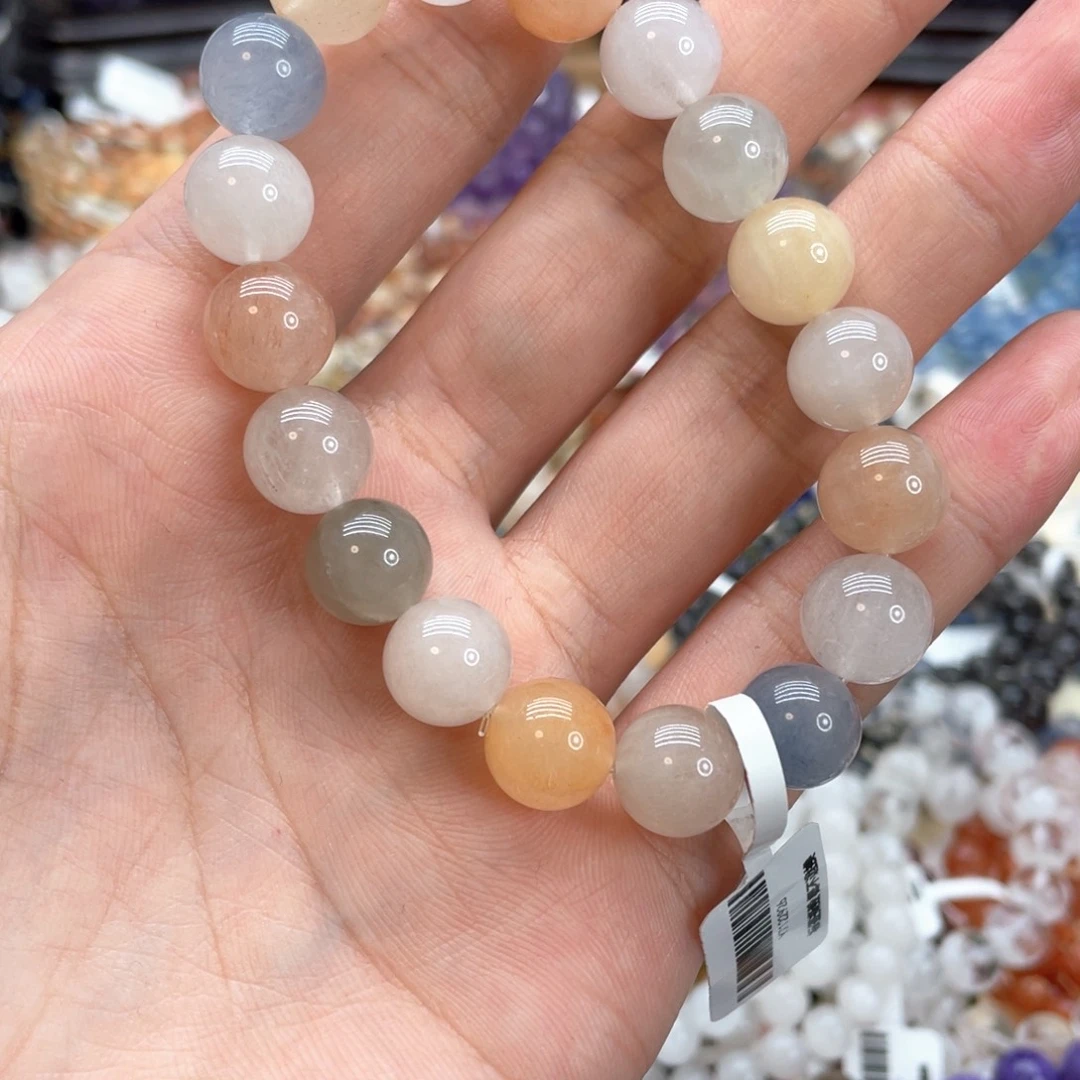 汪***咪未镶嵌水晶手串彩兔毛11