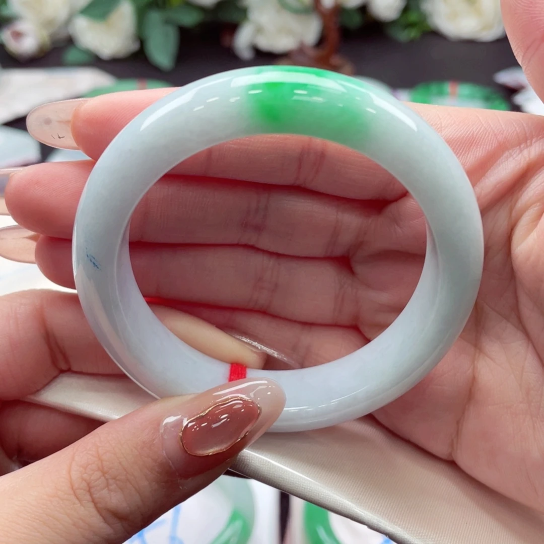 翡翠未镶嵌手镯翡翠