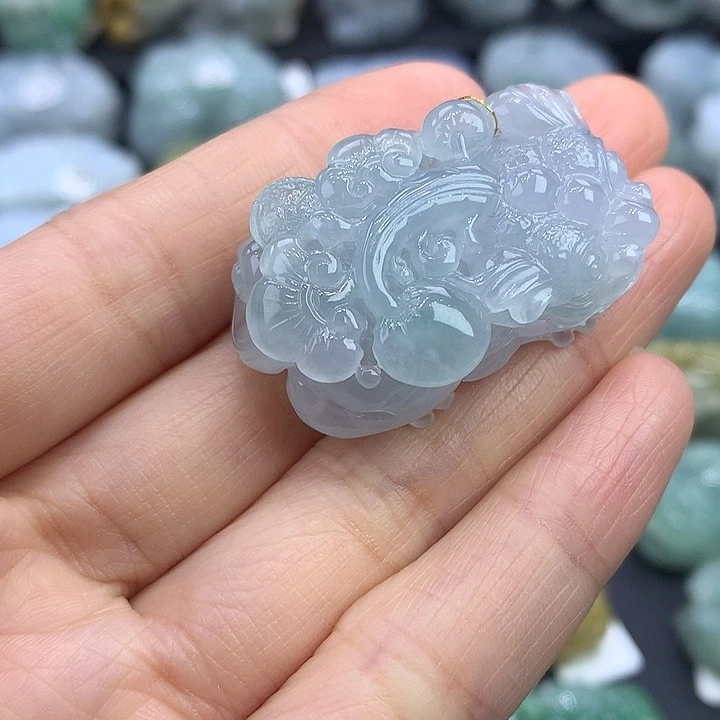 翡翠未镶嵌颈饰天然缅甸A货翡翠貔貅吊坠