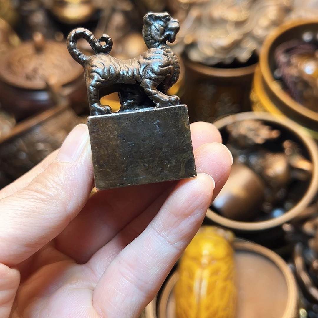 精美铜器工艺品等