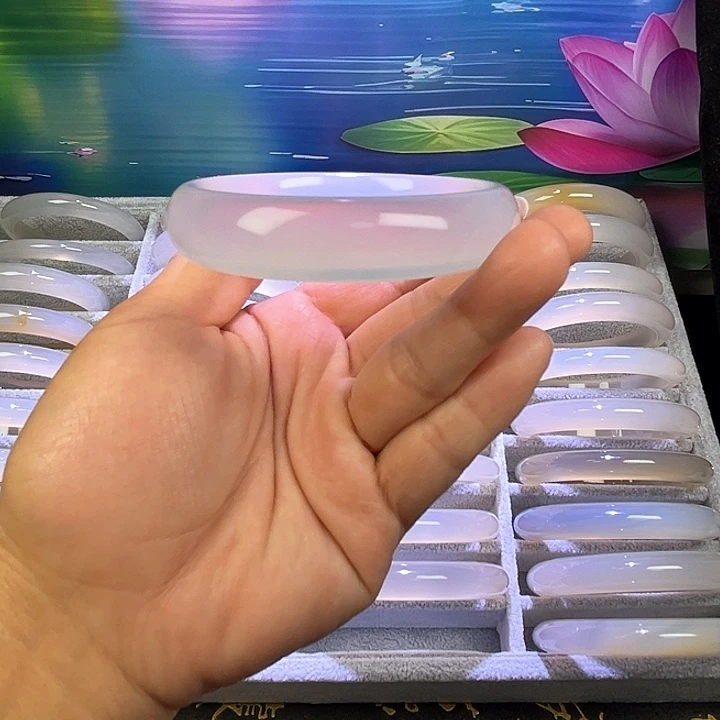 手镯玛瑙/玉髓未镶嵌