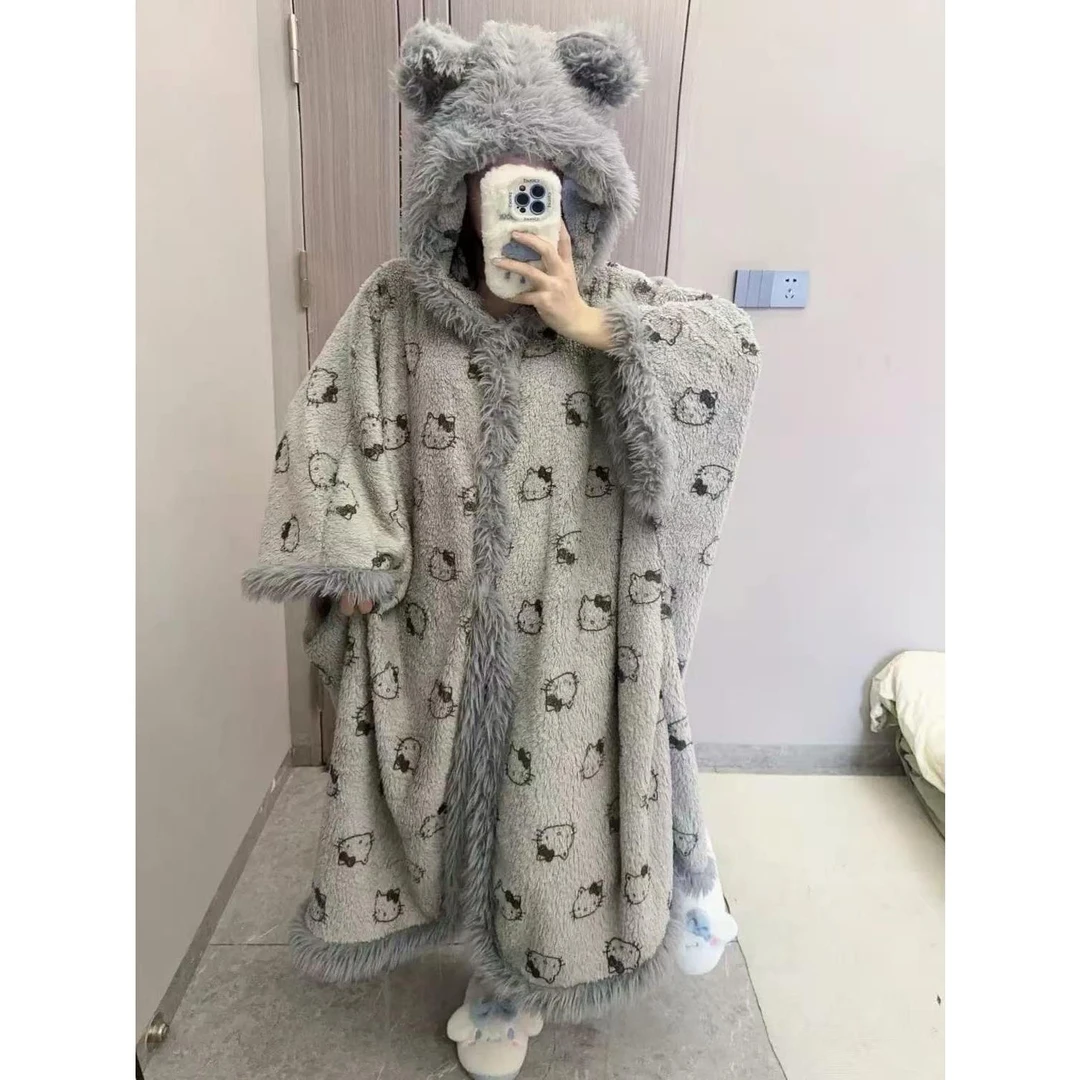 KT猫睡袍女秋冬季珊瑚绒中长款加绒加厚连帽斗篷睡衣裙卡通家居服
