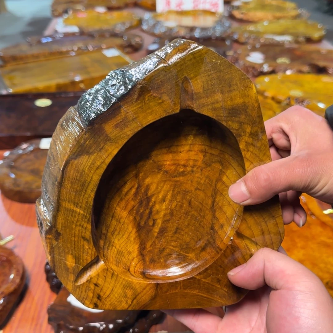 樟科（黄金檀）金丝楠烟灰缸