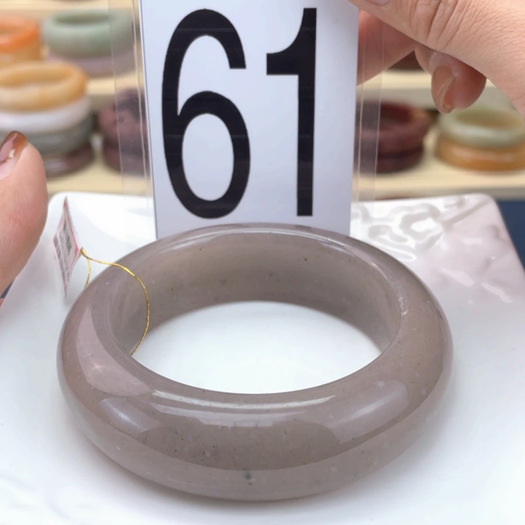 【闪购商品】石英质玉手镯未镶嵌