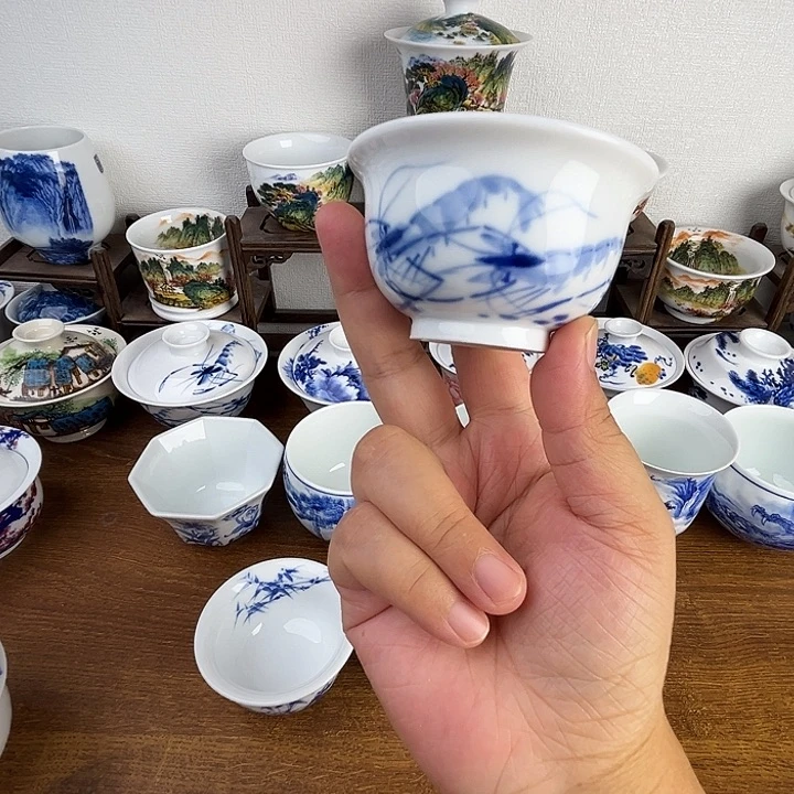 忠意堂釉下彩虾趣