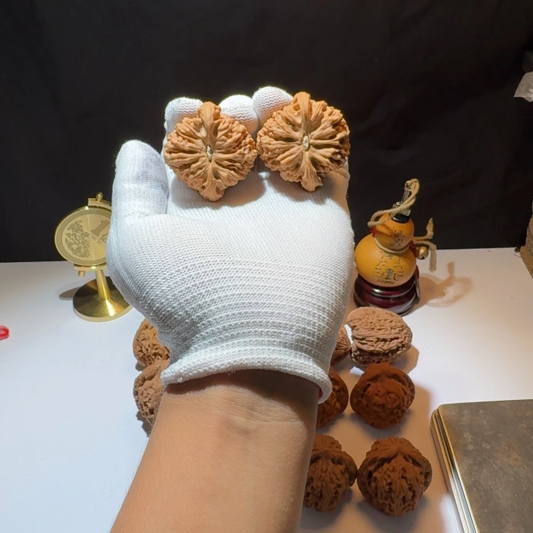 芳***华把件文玩核桃5号链接42三角