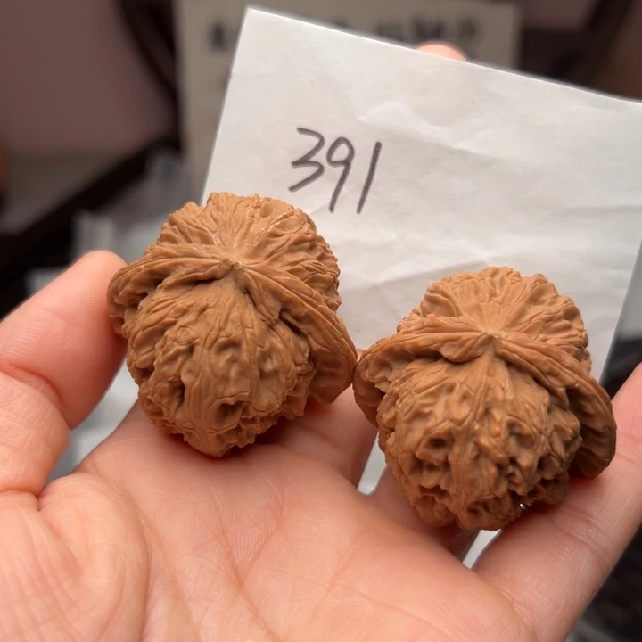 核桃41尺寸磕尖白狮子