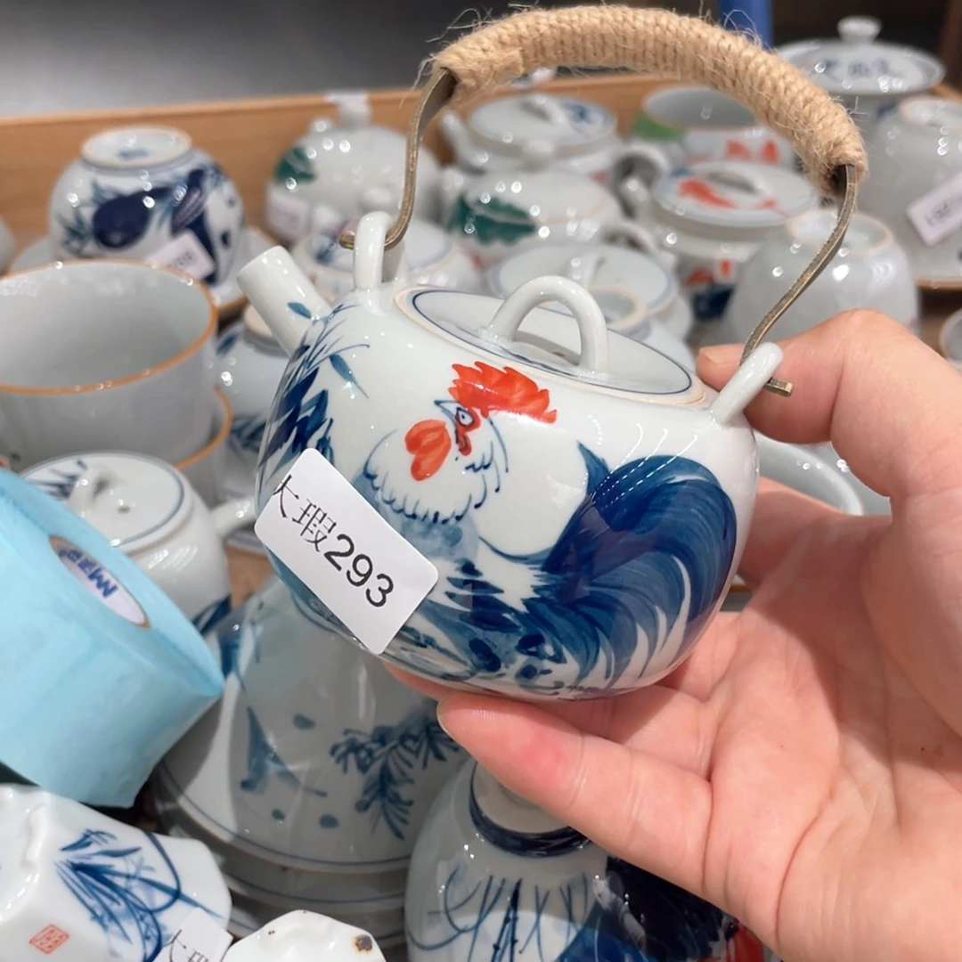 釉下手绘茶具微瑕