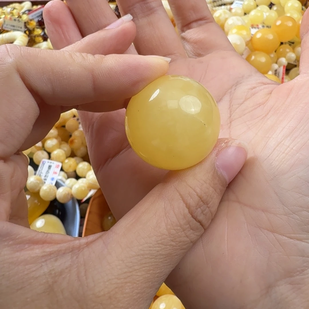 未镶嵌琥珀珠宝奇石