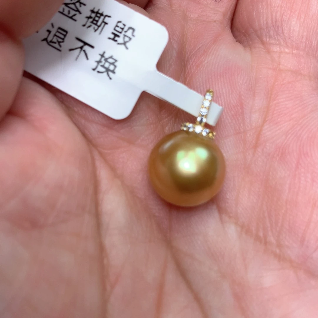 颈饰18K金镶嵌海水珍珠