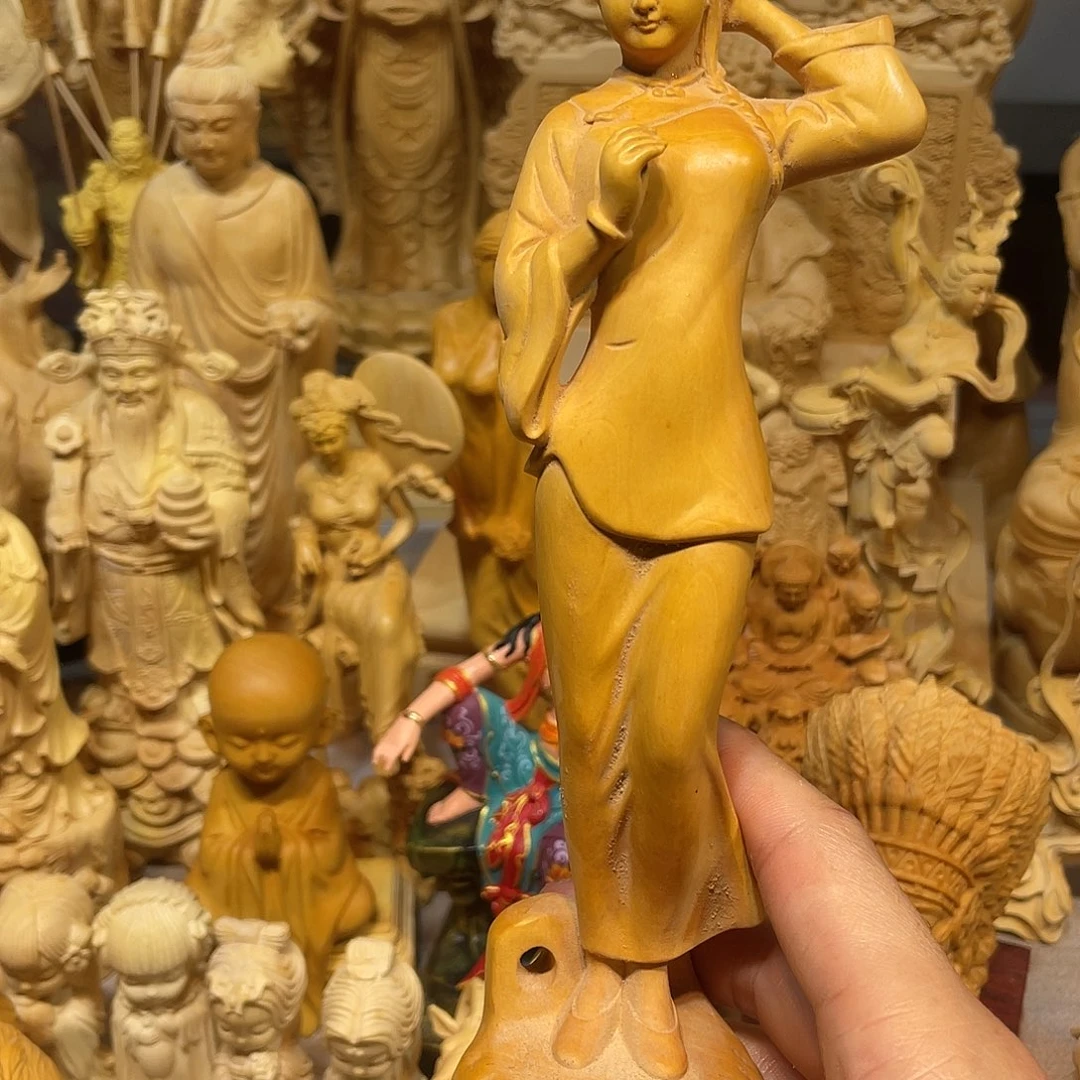 黄杨木瑕疵古典仕女