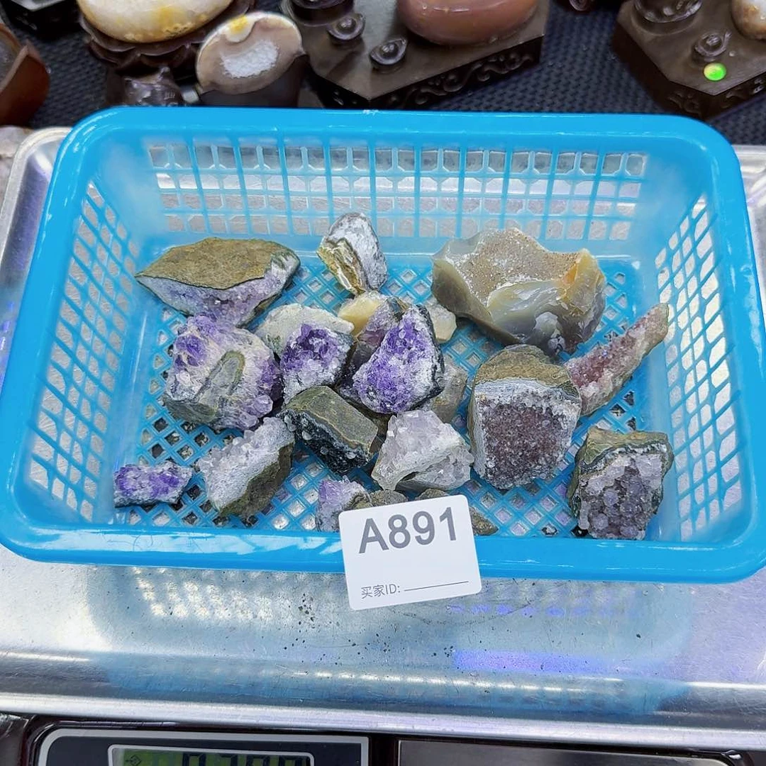 未镶嵌水晶大型摆件（非配饰）