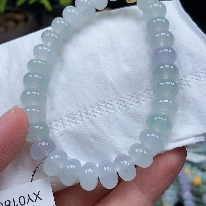 翡翠挂件未镶嵌娜*翡翠珠串