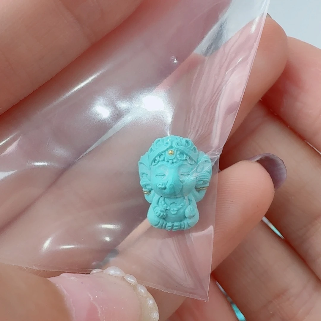 花***毛绿松石未镶嵌珠宝奇石