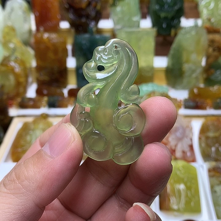 蛇纹石玉未镶嵌珠宝半成品