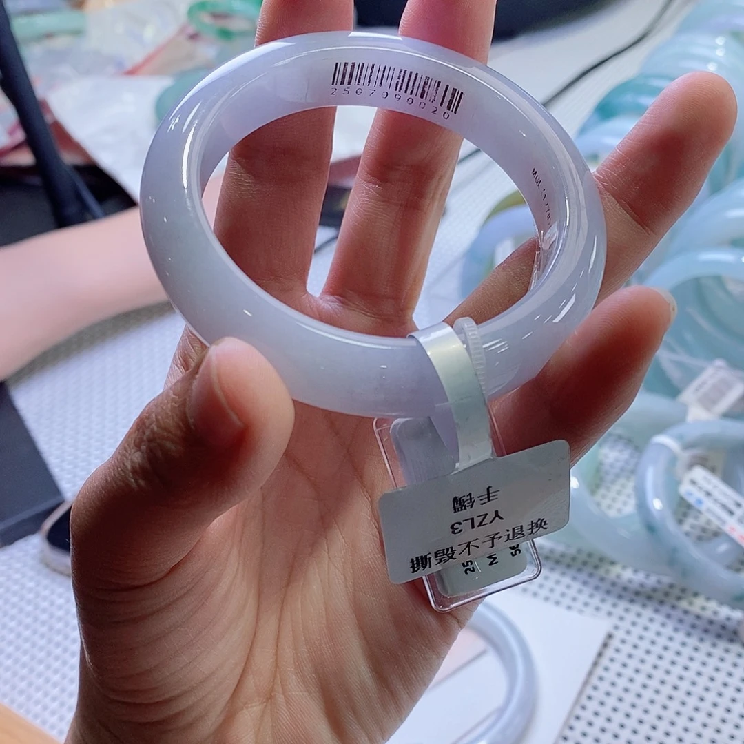 翡翠未镶嵌手镯56正圈05