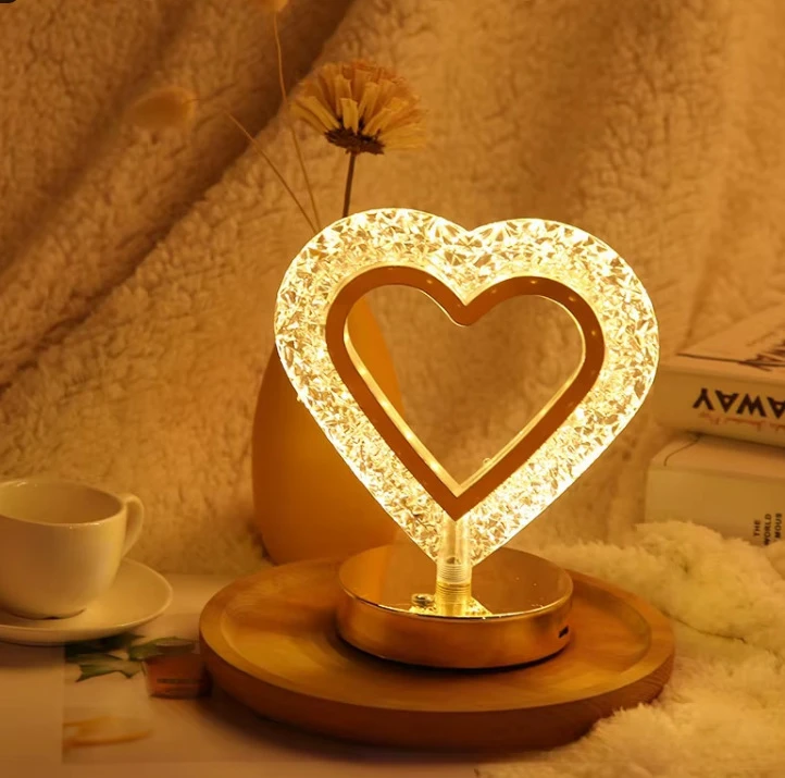 【新疆包邮】爱心氛围水晶灯浪漫温馨感应台灯卧室装饰床头小夜灯