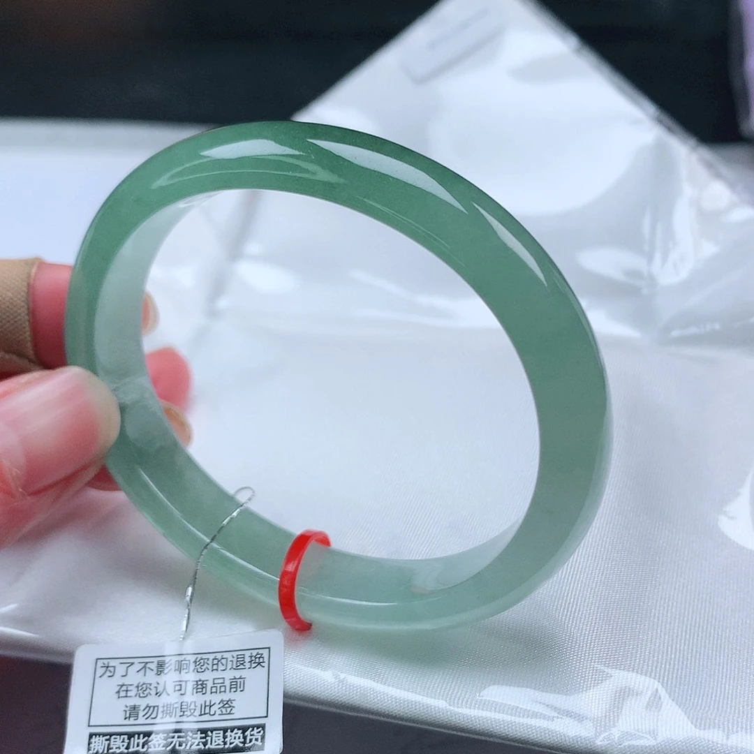 翡翠手镯未镶嵌54贵妃