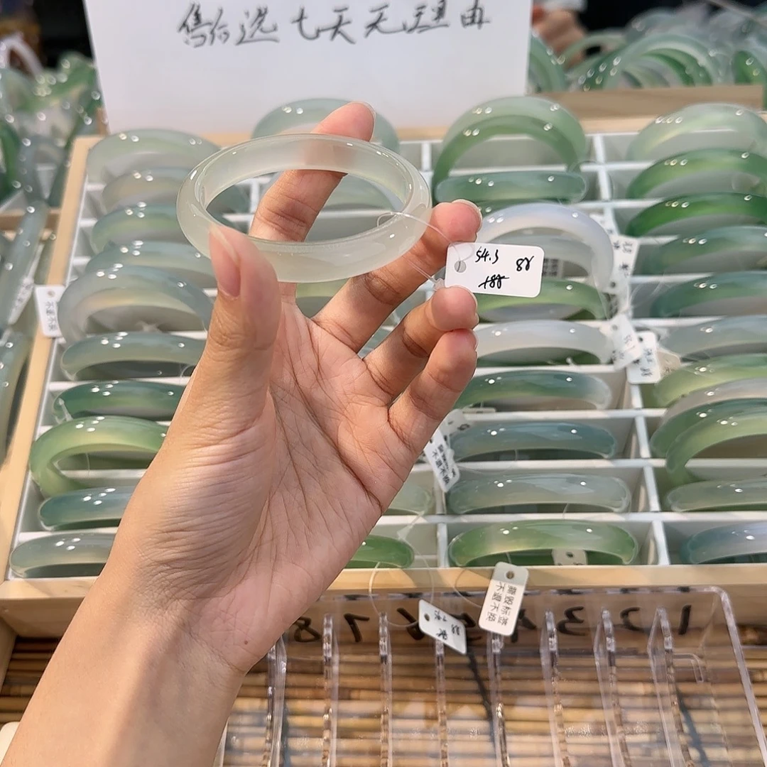 玛瑙/玉髓未镶嵌手镯圈口54.3