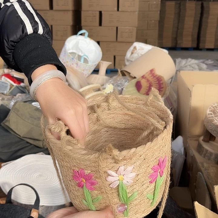 三件套花盆套花花款