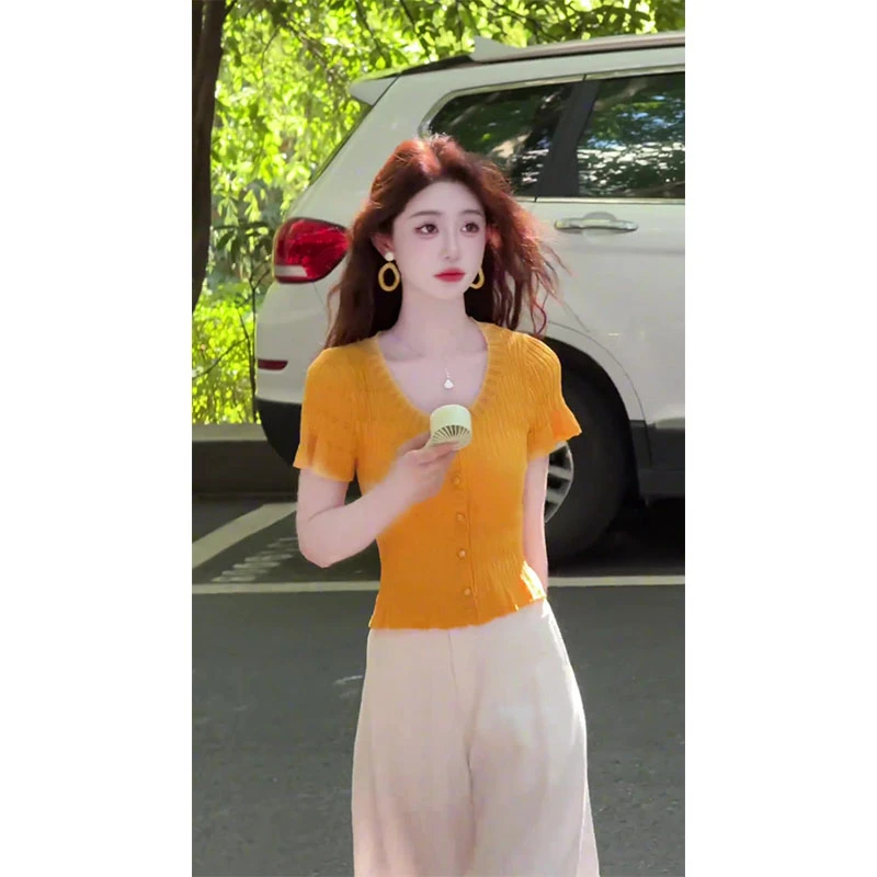 2025夏季新款韩系穿搭针织V领显瘦修身上衣高腰阔腿休闲裤两件套
