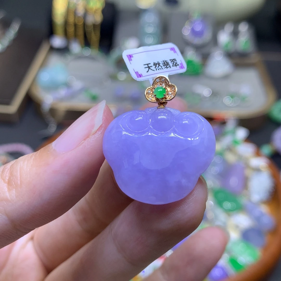 颈饰18K金镶嵌翡翠