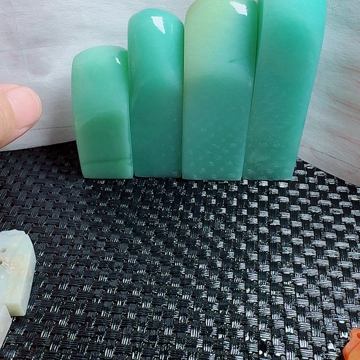 p***q云南石真真正正章