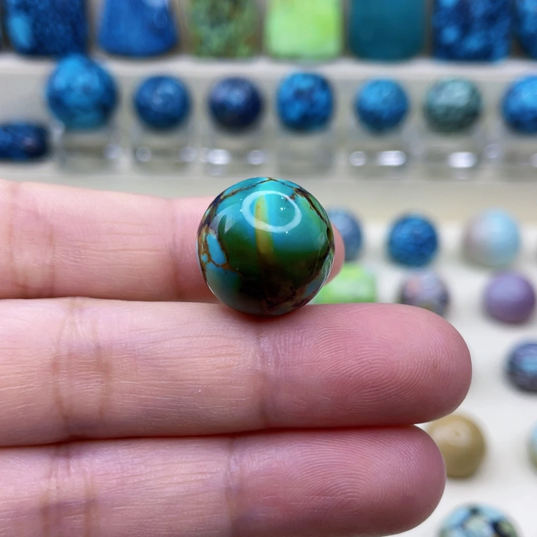 未镶嵌绿松石颈饰