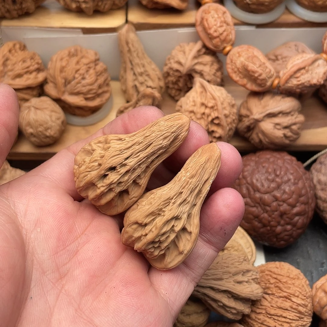 哥***说吊坠文玩核桃鸭嘴