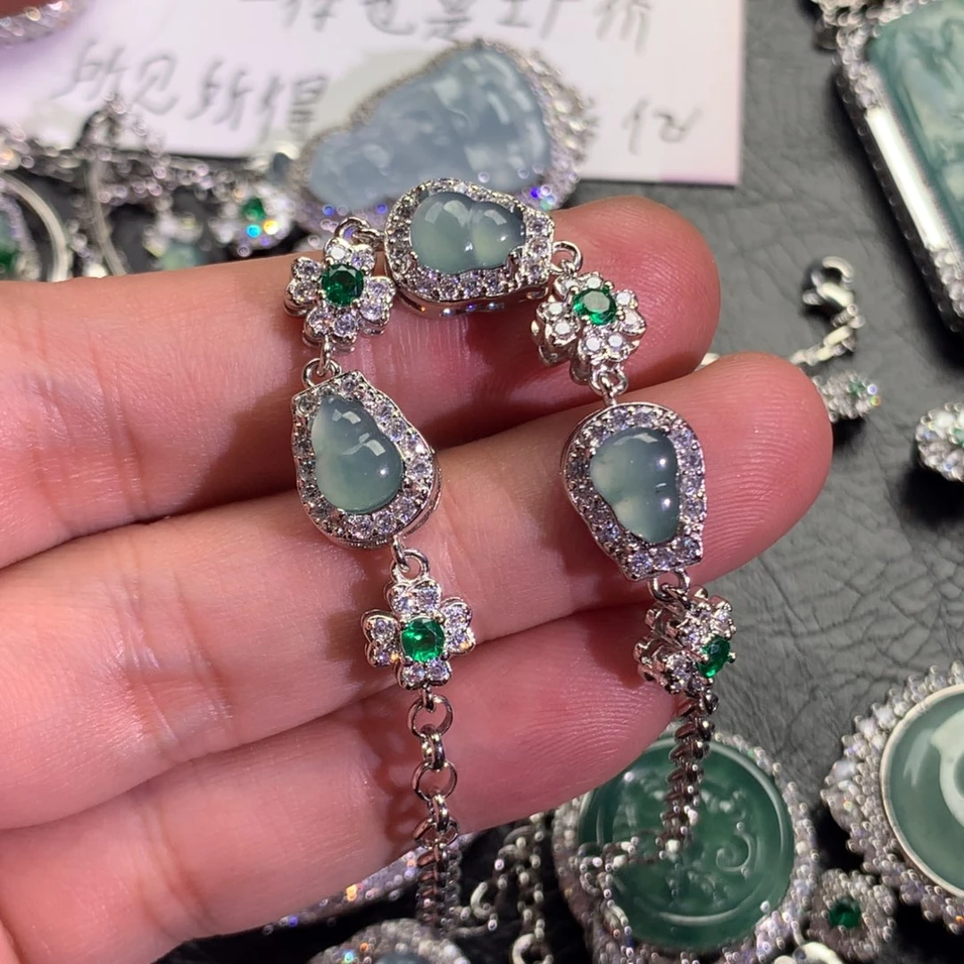 翡翠颈饰未镶嵌葫芦手链