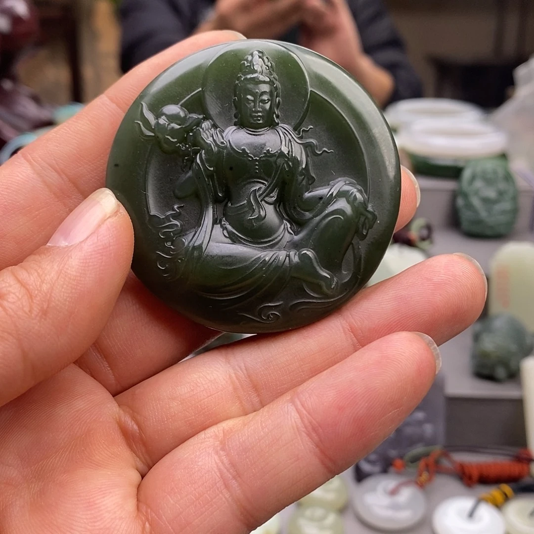 和田玉未镶嵌颈饰