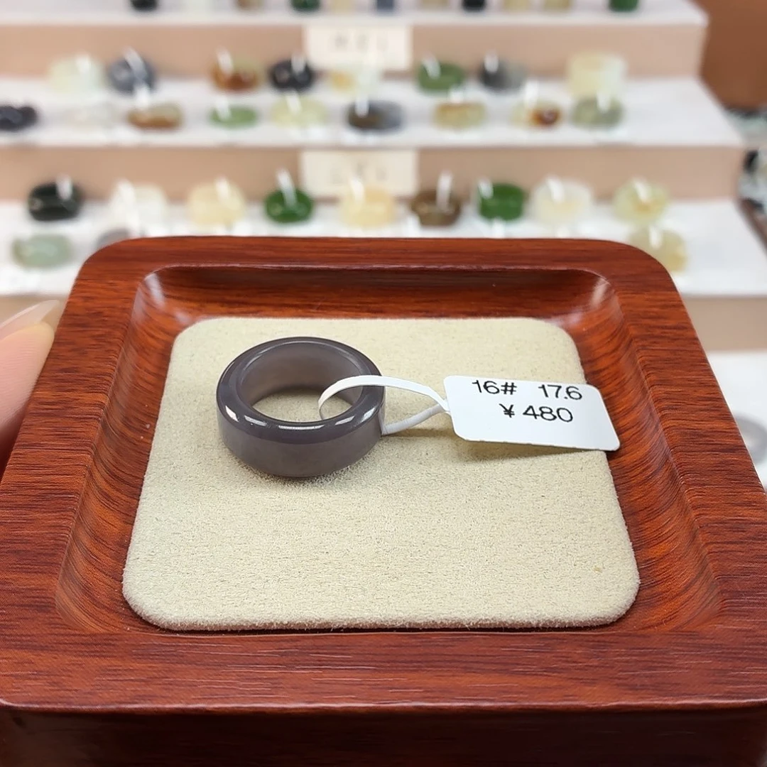 但***偏和田玉未镶嵌戒指内径17.6