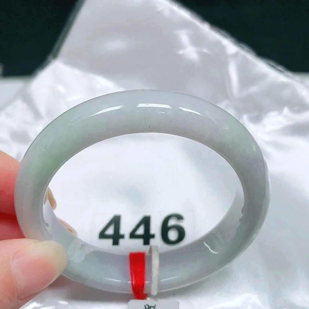 翡翠未镶嵌手镯71