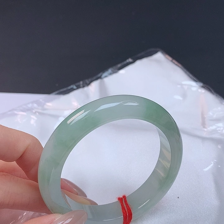 翡翠未镶嵌手镯53
