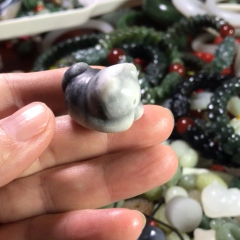 未镶嵌和田玉手机链