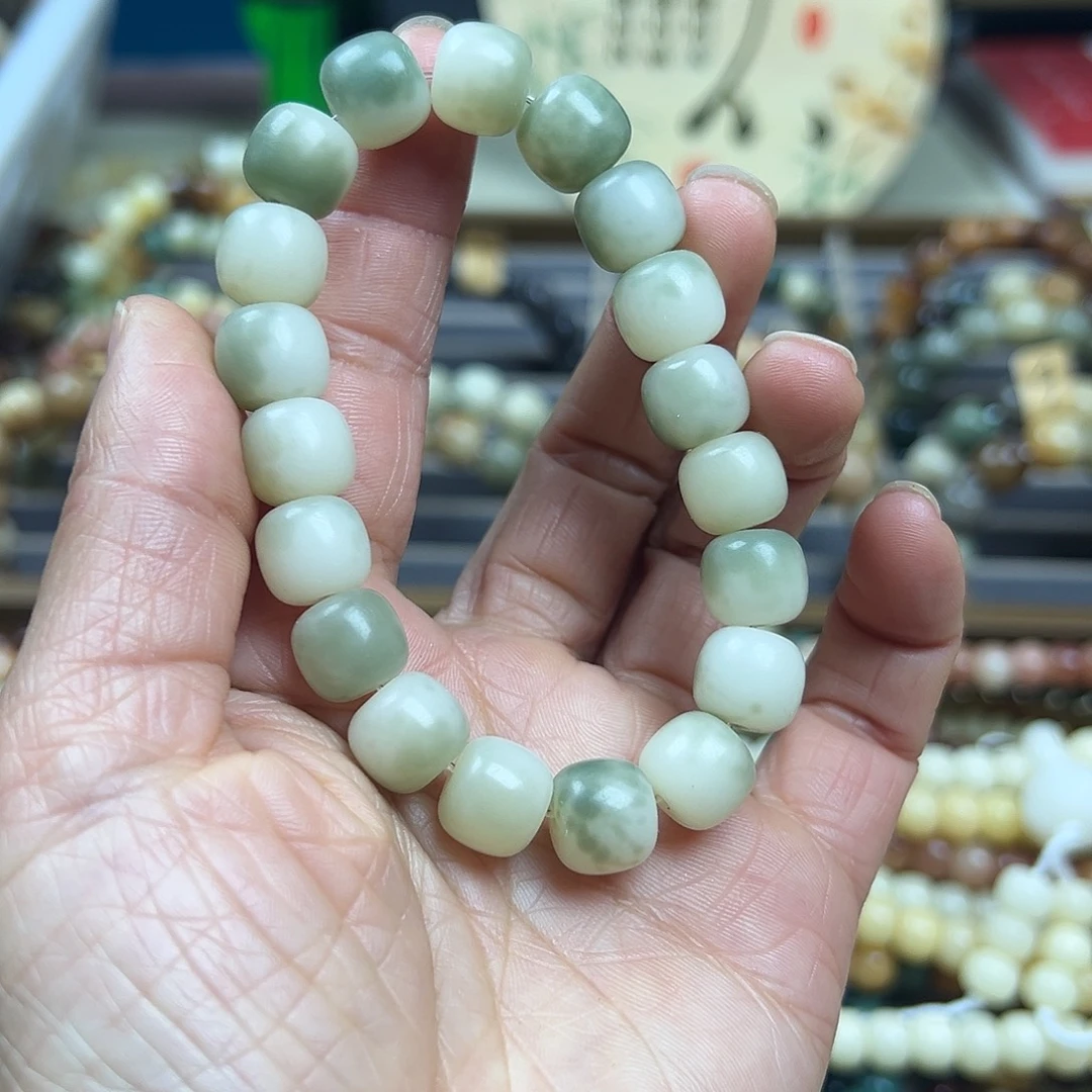 白玉菩提吊坠10×11