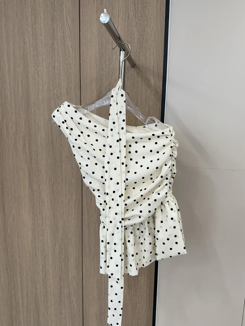 [lightrain定制]波点斜领露肩无袖吊带上衣
