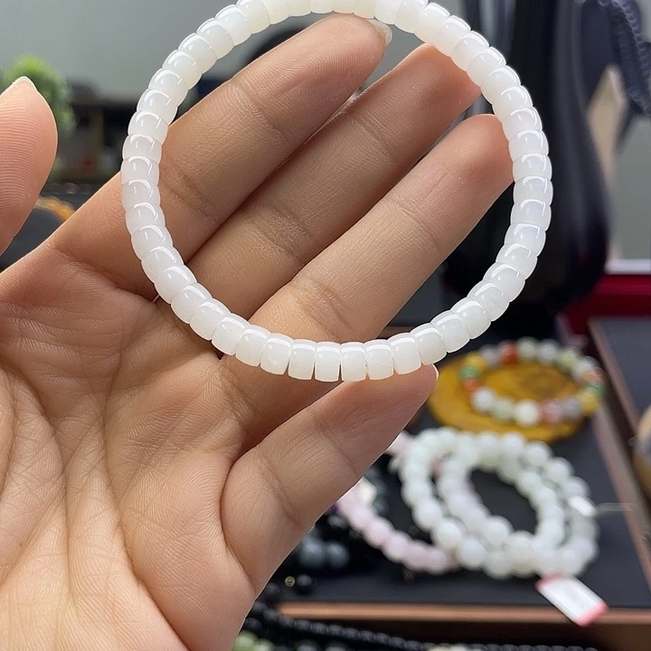 和田玉未镶嵌手串