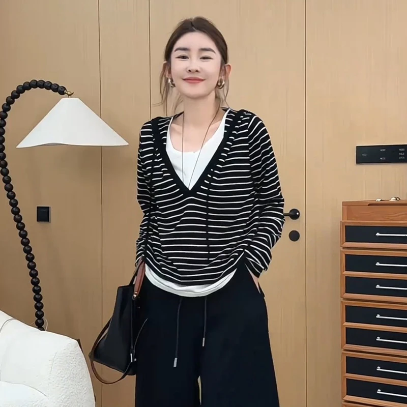 韩版时尚拼接撞色假两件上衣女士2025早秋新款宽松显瘦连帽T恤衫