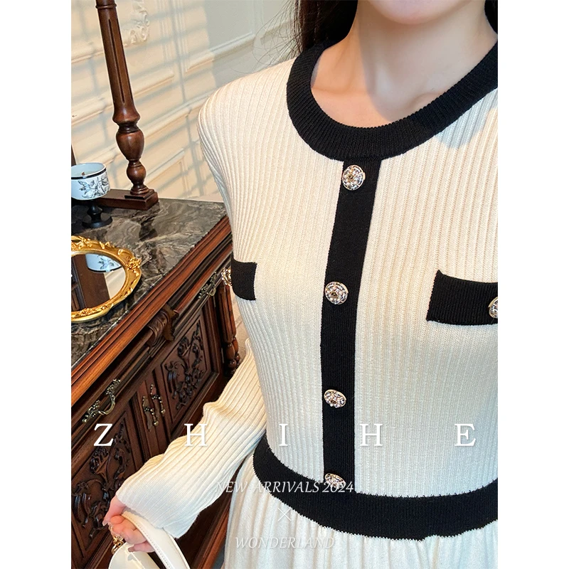 无艳一禾【栀子白茶】刚需绵羊毛苣软糯香风撞色针织连衣裙