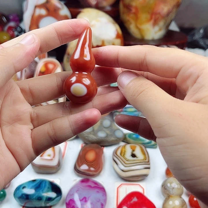 玛瑙/玉髓未镶嵌耳饰