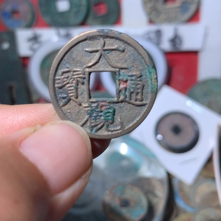 铜诺*现代工艺品钱钱