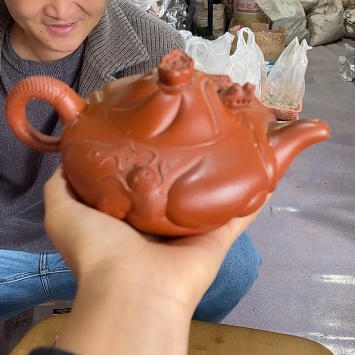 《***来紫砂茶壶朱泥鱼化龙350左右的容量