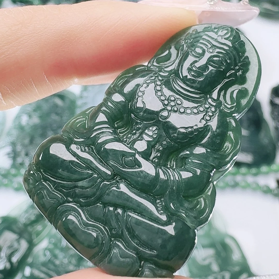 翡翠未镶嵌颈饰天然的A货翡翠多样性发其一