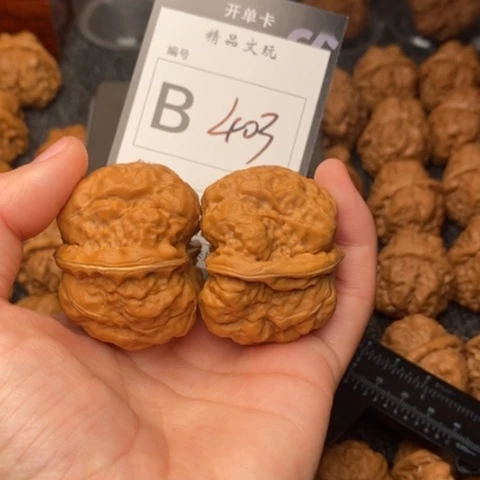 吊坠桃核安*。我是第一百42