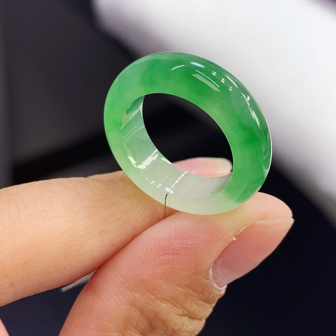 翡翠未镶嵌戒指11号
