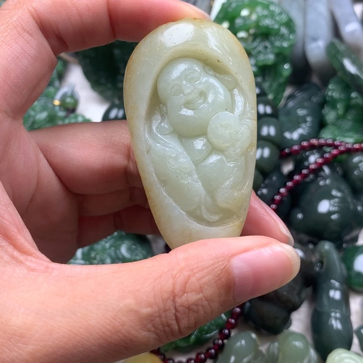 颈饰未镶嵌和田玉