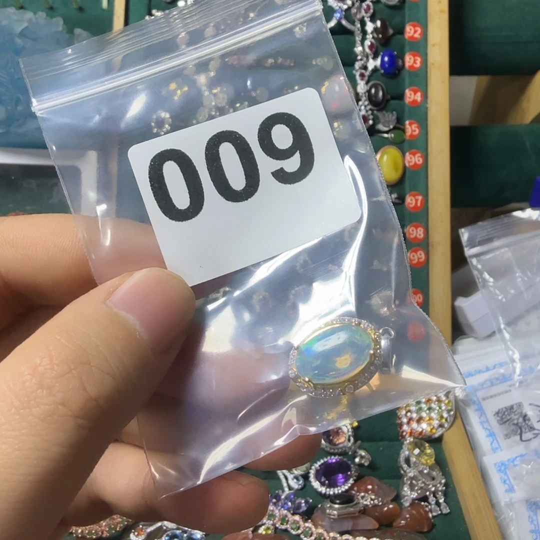 养***子欧泊银S925镶嵌颈饰