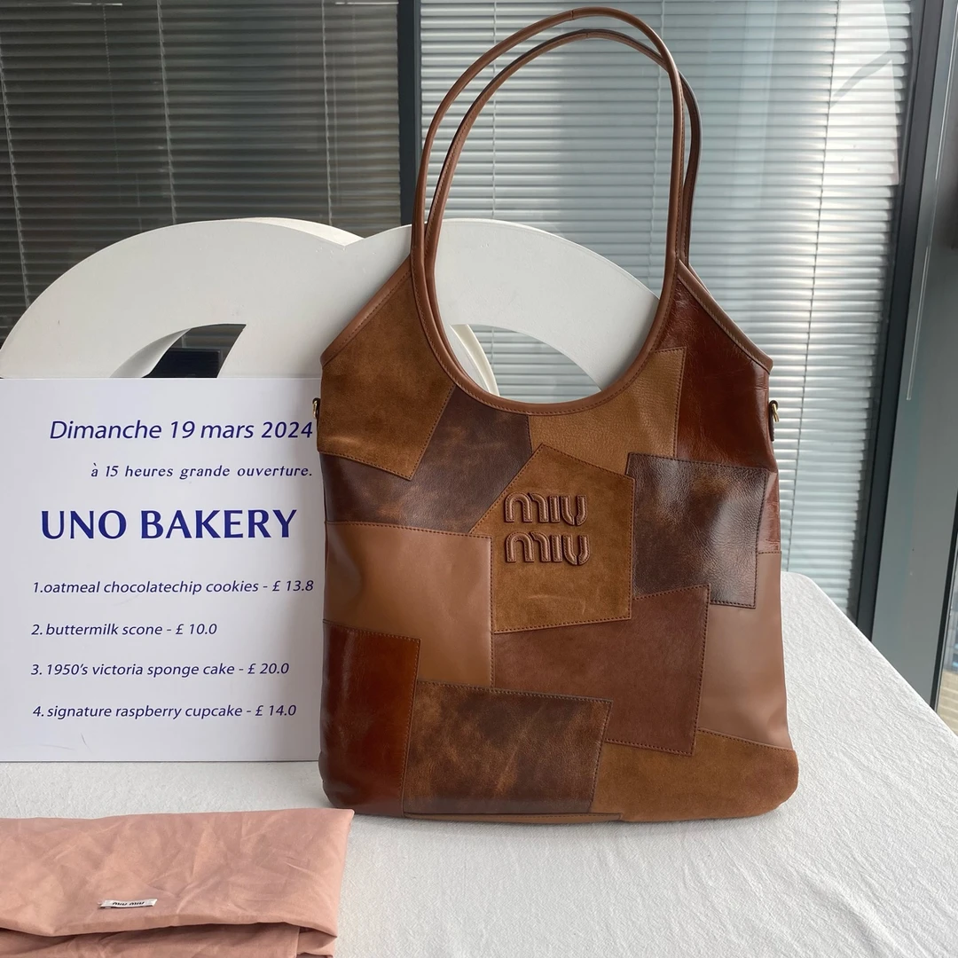 全新未使用 MIU MIU/缪缪 24ss秀款棕色补丁 ivy焦糖色tote托特包